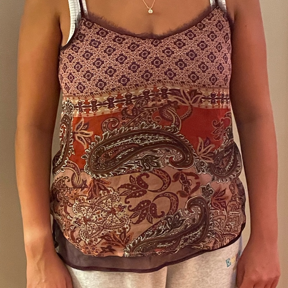 By Eloise Maroon color lined top